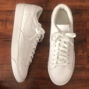 Nike Blazer Low White Sneaker - Size 9.5